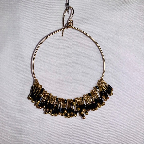 Amrita Singh Beaded Hoop Earrings - Picture 2 of 3
